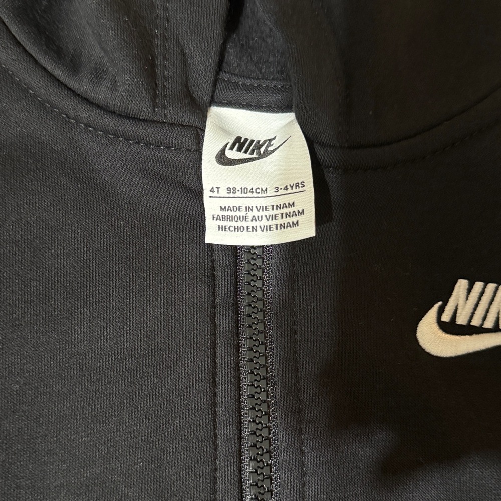 Nike Black Zip-Up Hoodie - Picture 3 of 6
